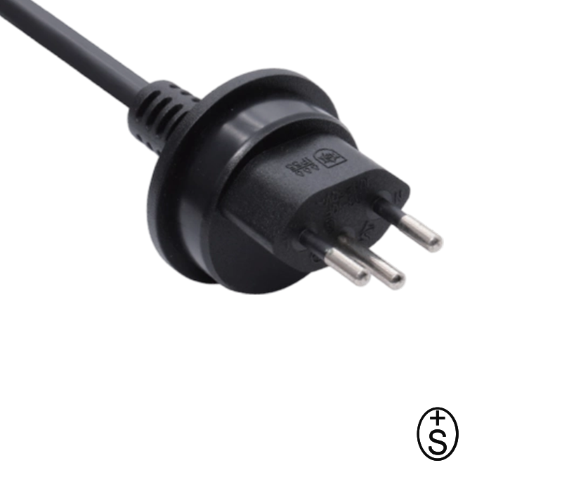 R3-10F 10A 250V ปลั๊กกันน้ำสวิสสามพิน