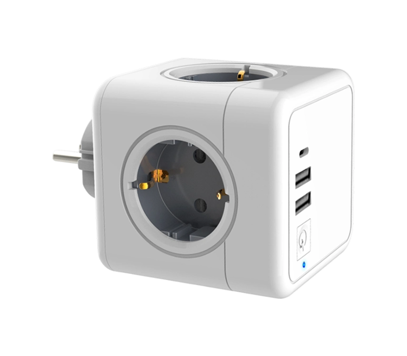 ปลั๊กไฟ Cube ปลั๊กอิน E02C พร้อมเต้ารับสไตล์ยูโร 4 ช่อง, พอร์ต USB-A 2 พอร์ต และพอร์ต USB-C 1 พอร์ต